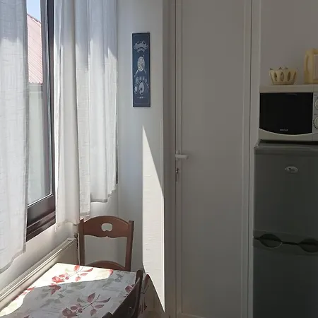 Apartment In With Terrace Starigrad Paklenica