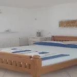 By Adriatic Near Paklenica Park Apartman