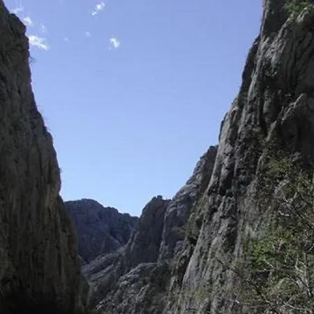 By Adriatic Near Paklenica Park Appartement *