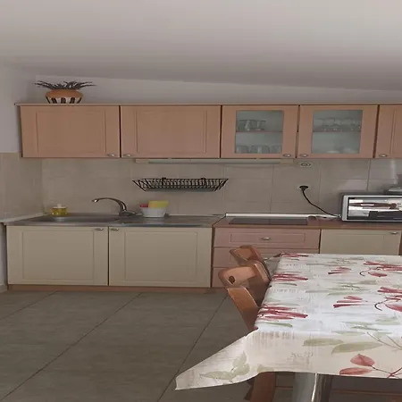 In With Terrace Apartment Starigrad Paklenica