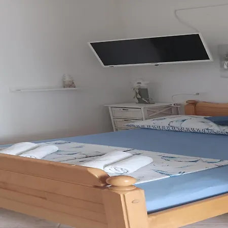 In With Terrace Apartment