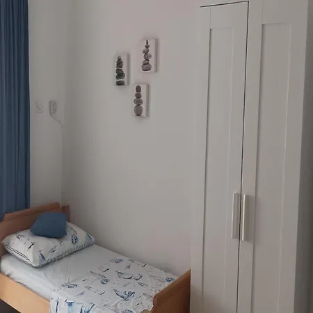 In With Terrace Apartment Starigrad Paklenica